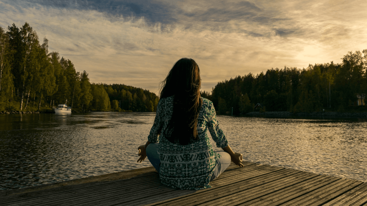 Psychedelic Meditation - MODERNmind | Psychedelics & Retreats für dein Wohlbefinden