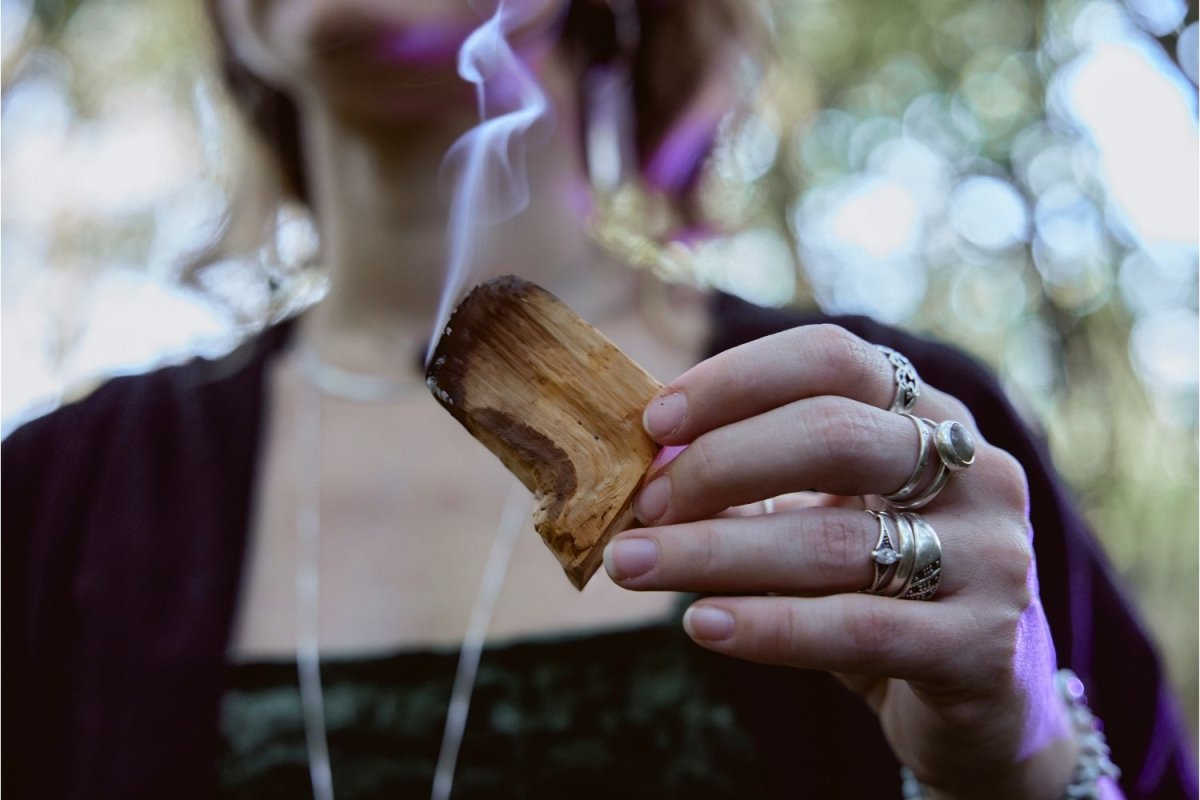 Rapé Zeremonie: Altes Ritual in einer modernen Welt - MODERNmind | Psychedelics & Retreats für dein Wohlbefinden