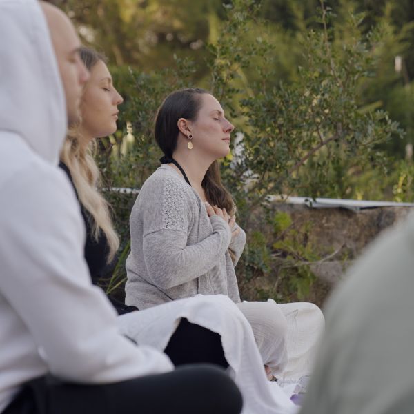 Psychedelisches Retreat | Your Inner Transformation | MODERNmind - Psychedelics & Retreats für dein Wohlbefinden | MODERNmind